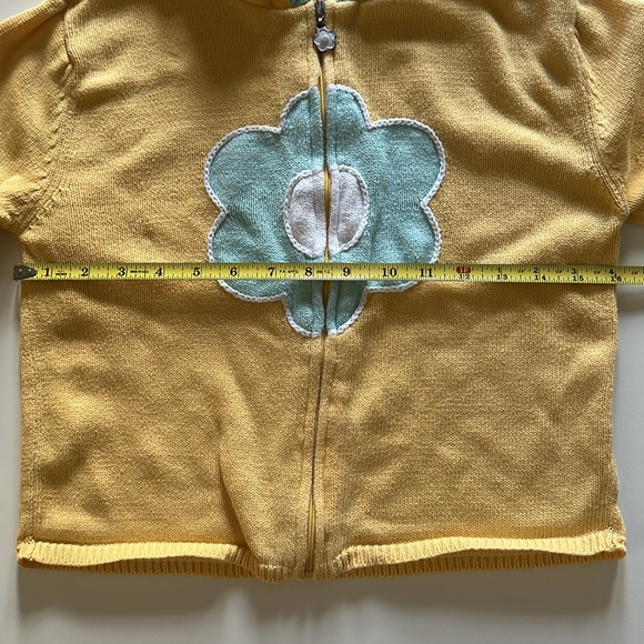 Hartstrings Sweater Hoodie - Picture 11 of 16